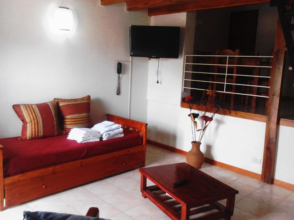 Almendros Apartamento *